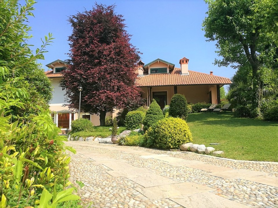 Villa PARABIAGO vendita  Parabiago  Royal Immobiliare